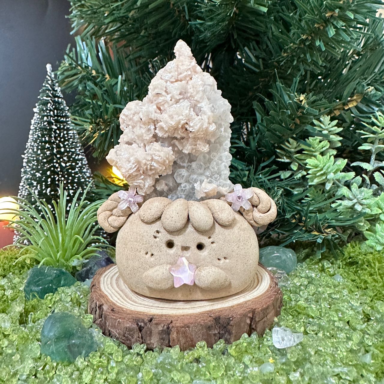 Powdered white crystal