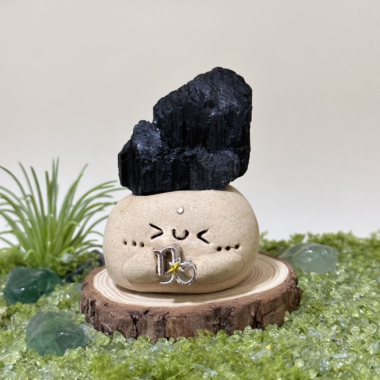 Black tourmaline, Capricorn