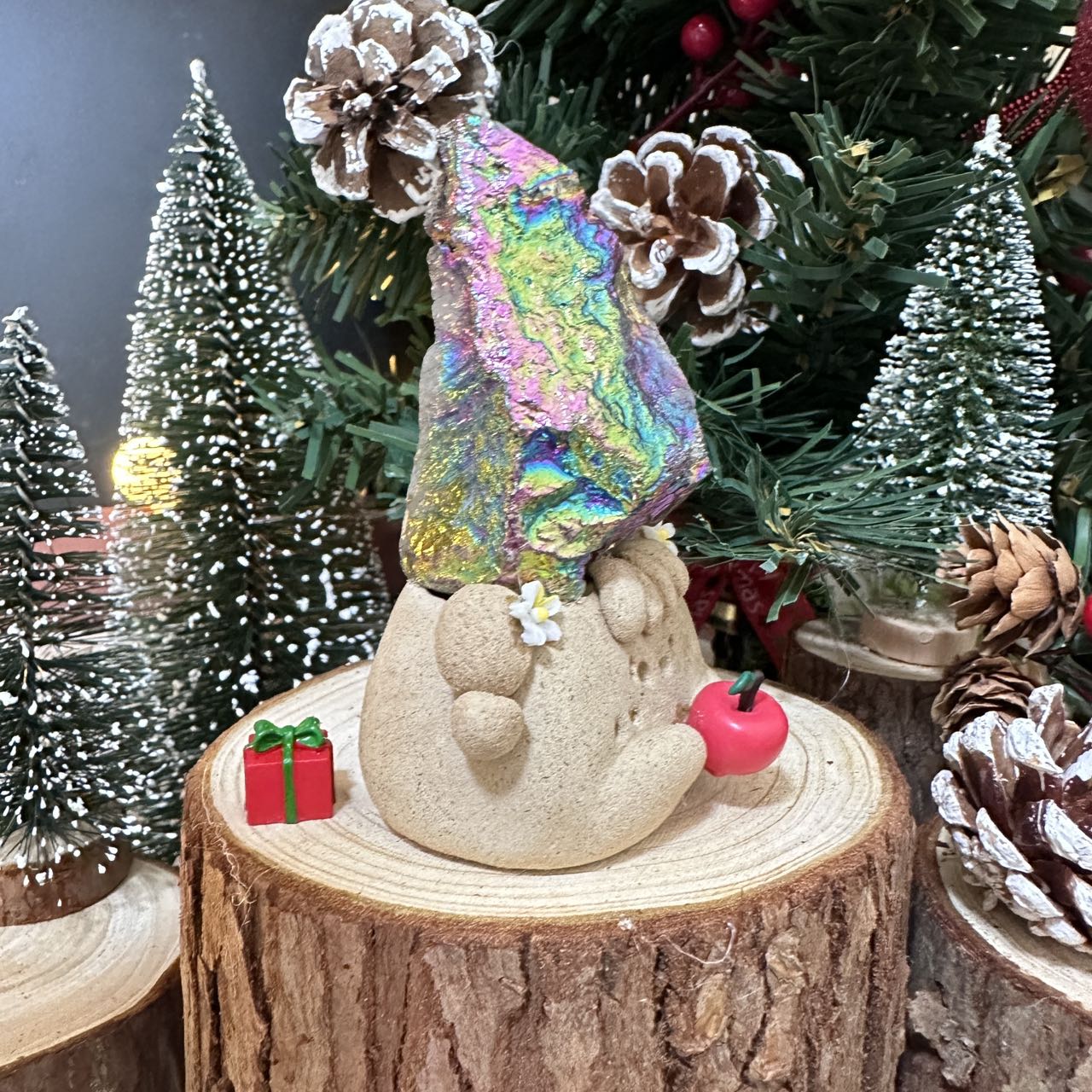 Christmas Apple Girl Electroplated with White Crystal