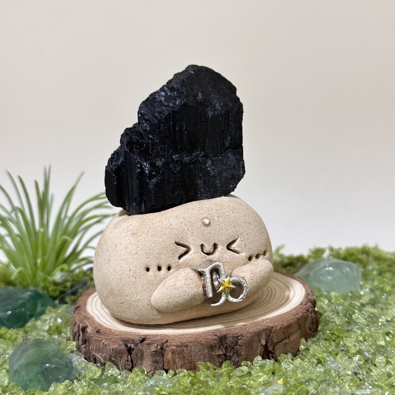 Black tourmaline, Capricorn